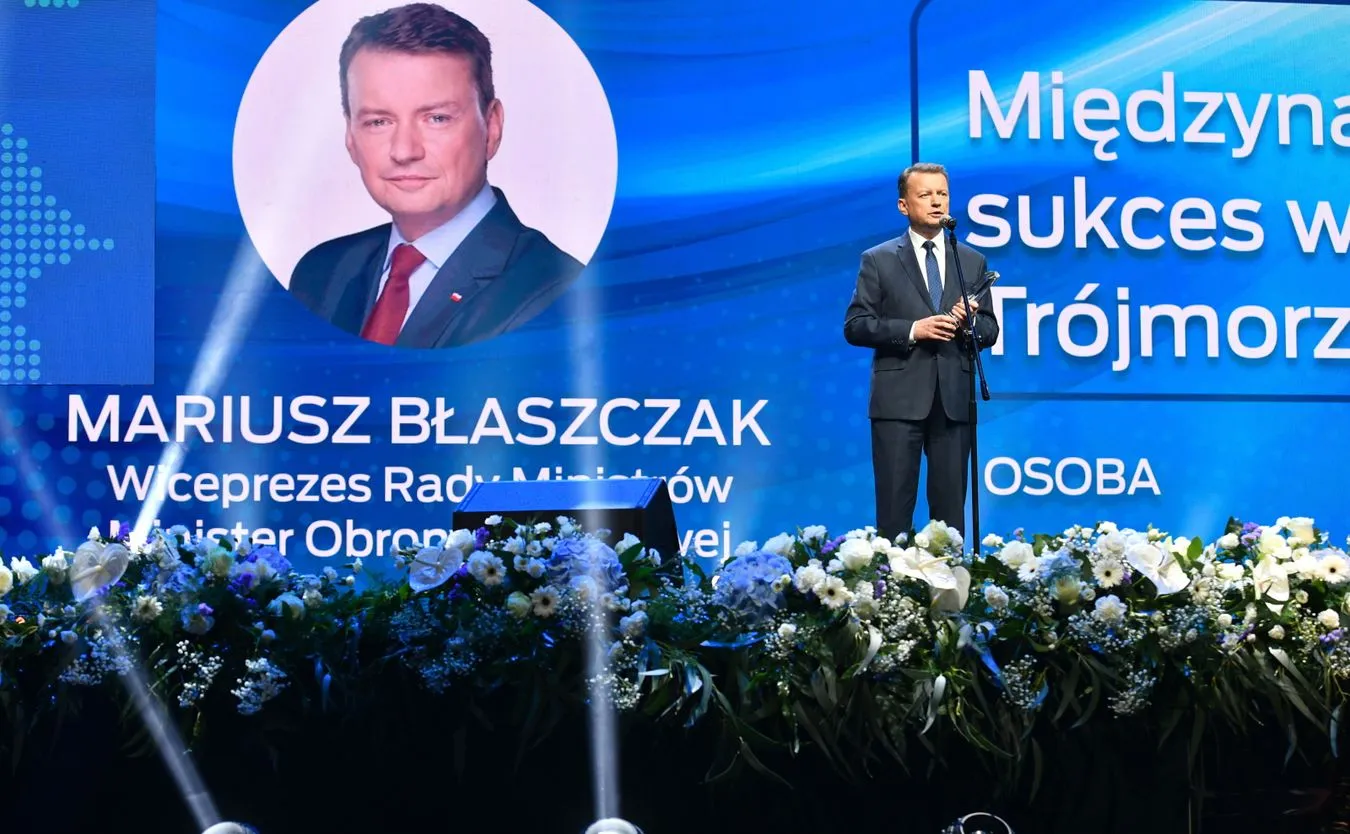 Błaszczak i Witek nagrodzeni. "Międzynarodowy sukces..."