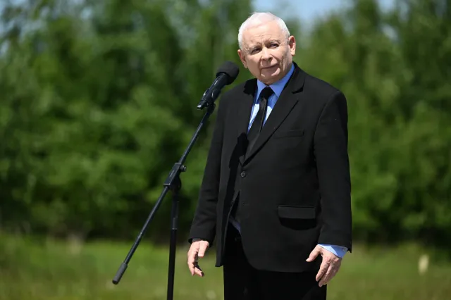 Kaczyński skomentował decyzję prezydenta: Ma prawo decydować w różnych sprawach sam