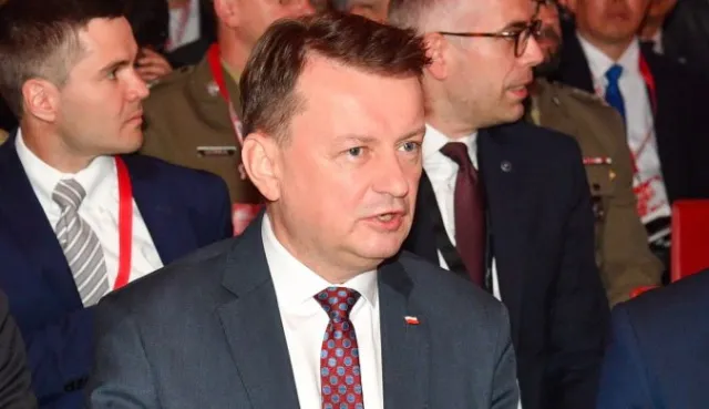 Zaskakujące posiedzenie komisji. Szef MON nie złożył wyjaśnień ws. rakiety pod Bydgoszczą