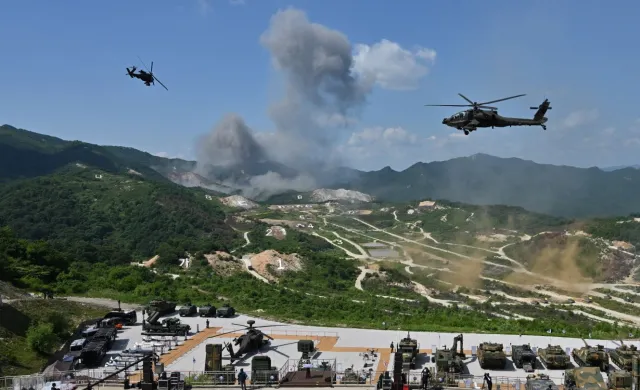 Korea Południowa i USA zakończyły ćwiczenia. Korea Północna odpowiedziała dwoma rakietami