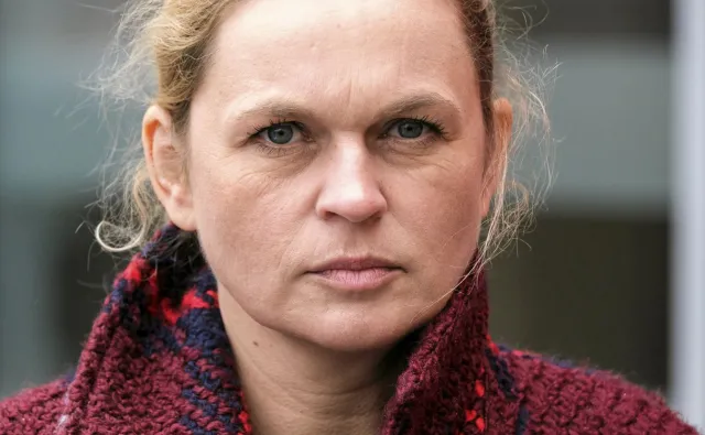 Barbara Nowacka: Nie bawcie się w wojnę na smoleńskich trumnach [WYWIAD]
