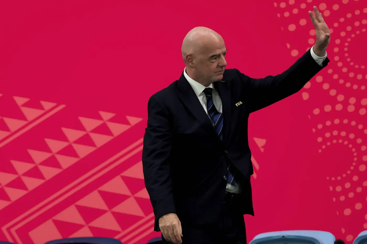 FIFA zmiękła. Dopuściła piłkarską reprezentację Rosji do gry