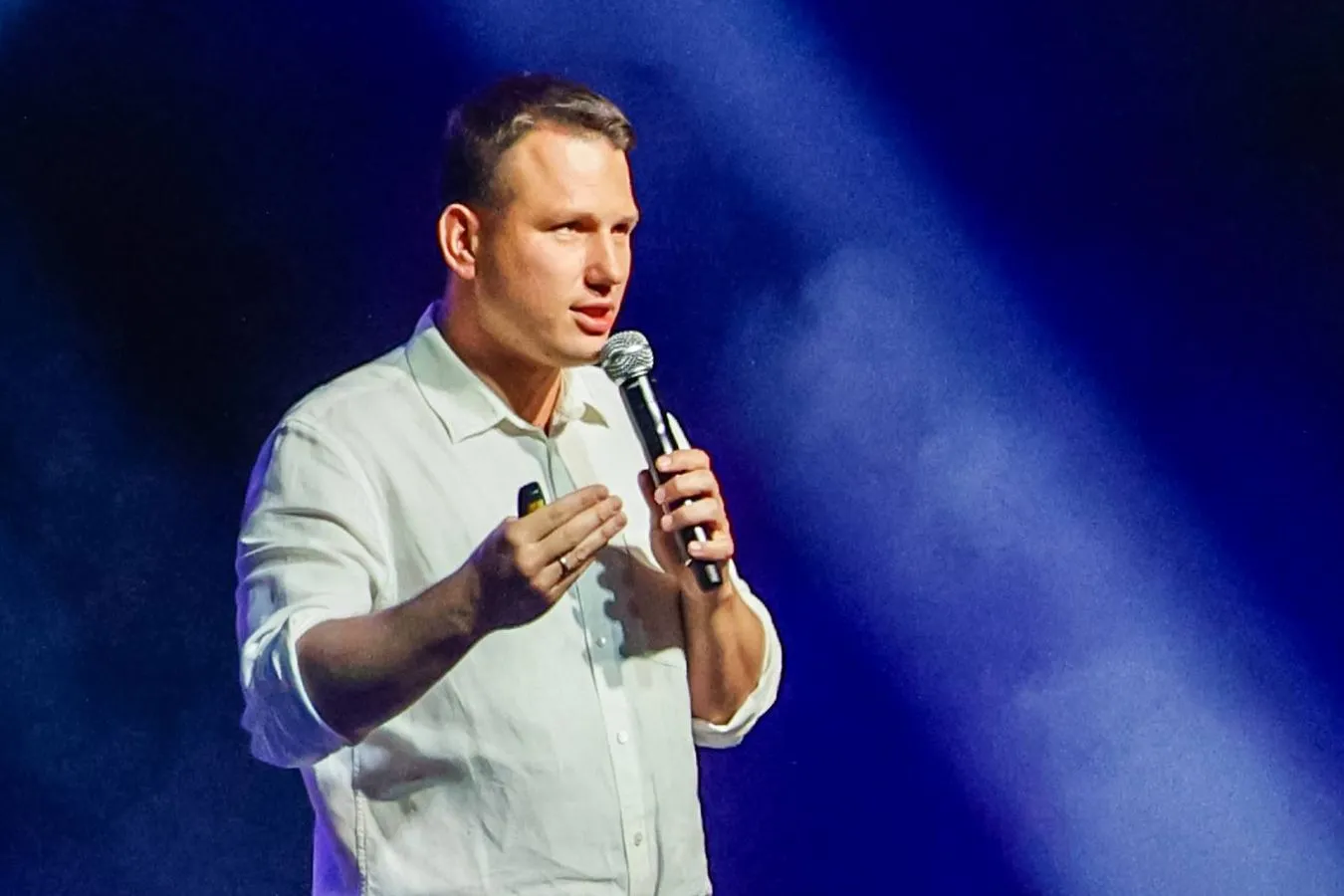 "Milion złotych nagrody za Morawieckiego". Zaskakujące nagranie Mentzena