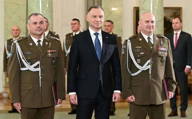 Żadnego masowego sprzeciwu w armii nad Wisłą nie było i nie będzie [OPINIA]