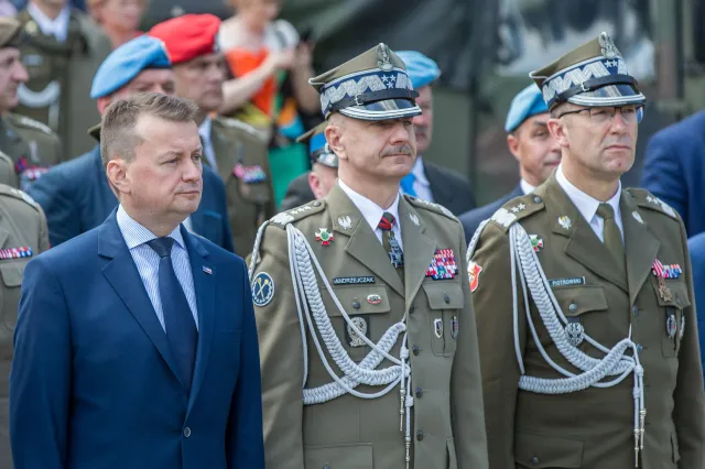 Takiego kryzysu w polskiej armii nie widziano od dawna. "Armia zostaje bez dowódcy"