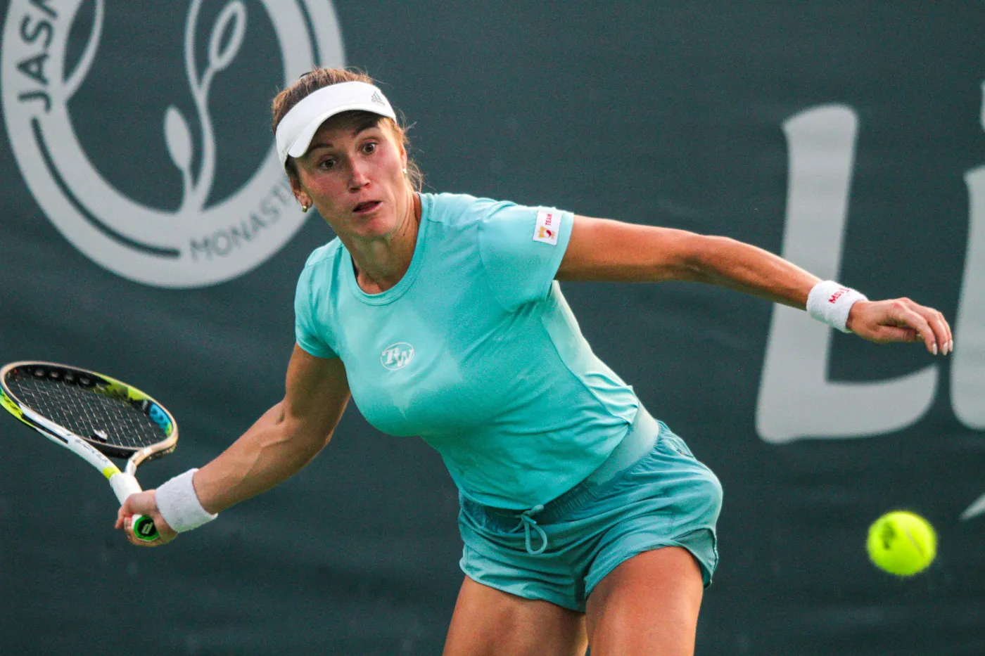 Katarzyna Kawa wyeliminowana w 2. rundzie turnieju WTA w Monastyrze