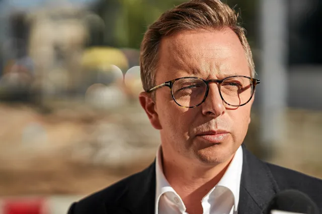 Posiedzenie Sejmu dopiero 13 listopada. Joński: Duda gra na czas, gdy trwa wielki skok PiS-u na kasę