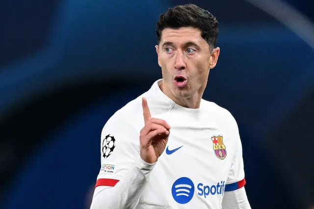 Sensacja w Lidze Mistrzów! Bezbarwny Lewandowski, słaba Barcelona [WIDEO]