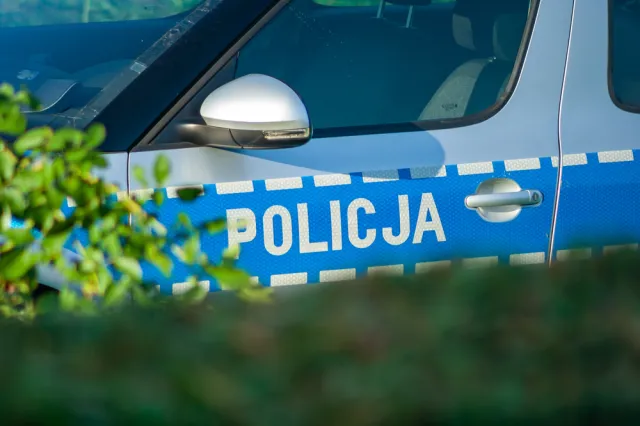Rodzie znęcali się nad czteromiesięczną dziewczynką. Trafili w ręce policji