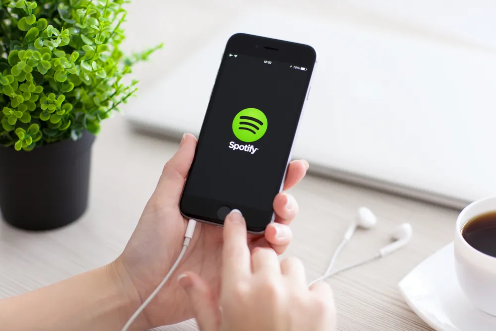 Przez zmiany w prawie Spotify opuszcza ten kraj. Podobną ustawę chce wprowadzić polski rząd