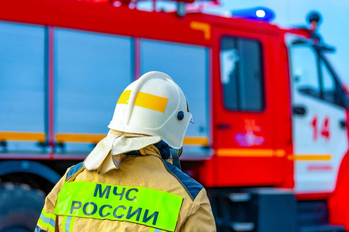 Pożar w gigantycznym magazynie w Petersburgu. To było podpalenie? [WIDEO]