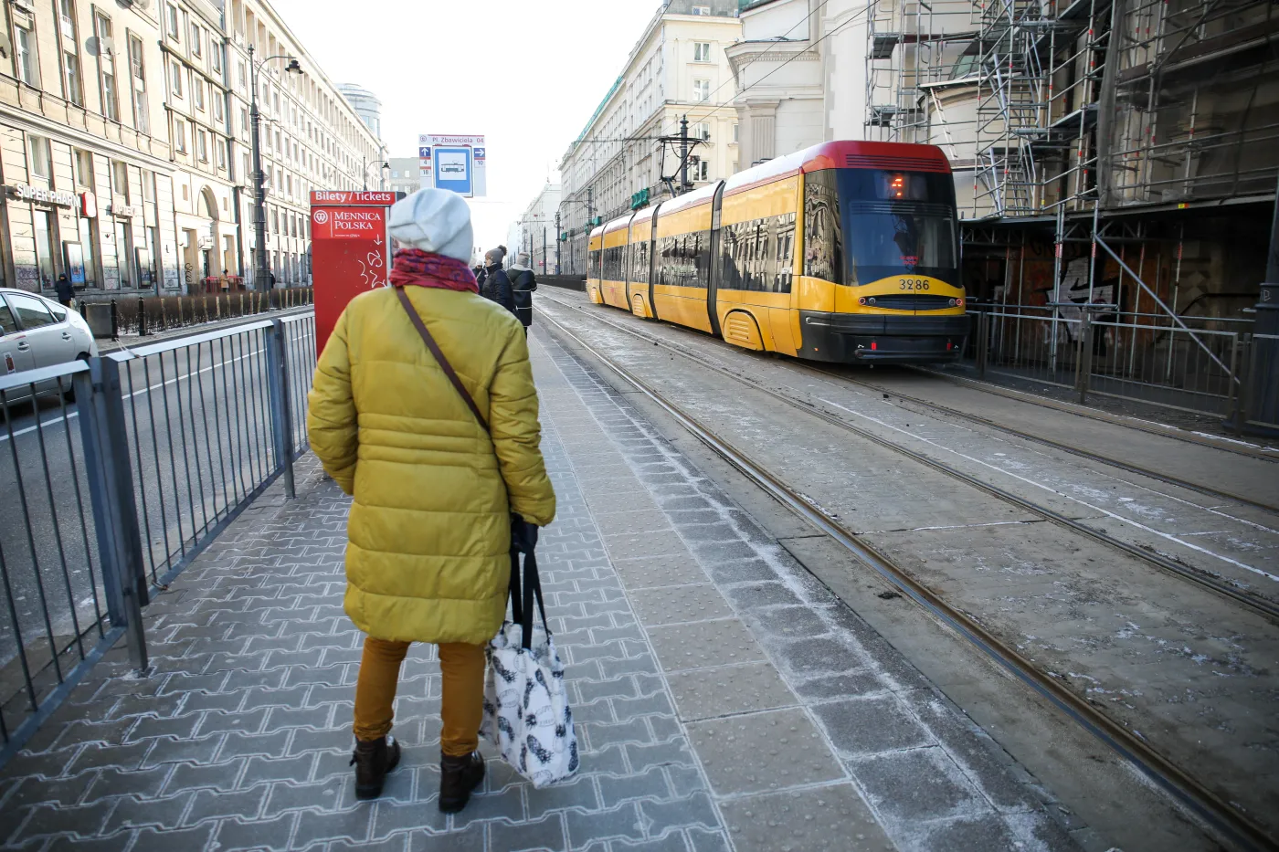 przystanek tramwajowy, komunikacja miejska, tramwaj, warszawa, przystanek "Plac Zbawiciela" Warszawa