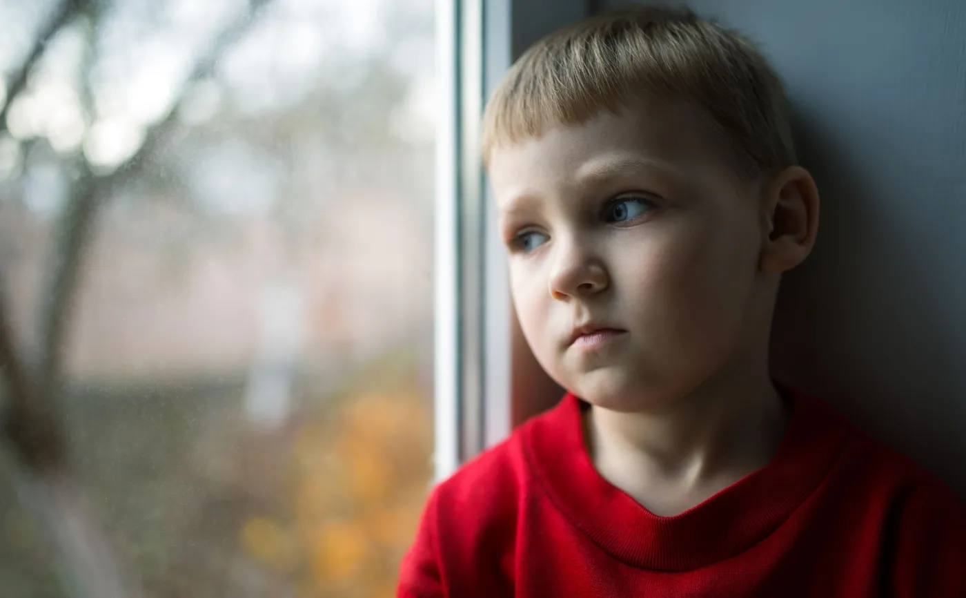 9-latek mieszkał sam przez dwa lata. "Jadł kradzione pomidory"