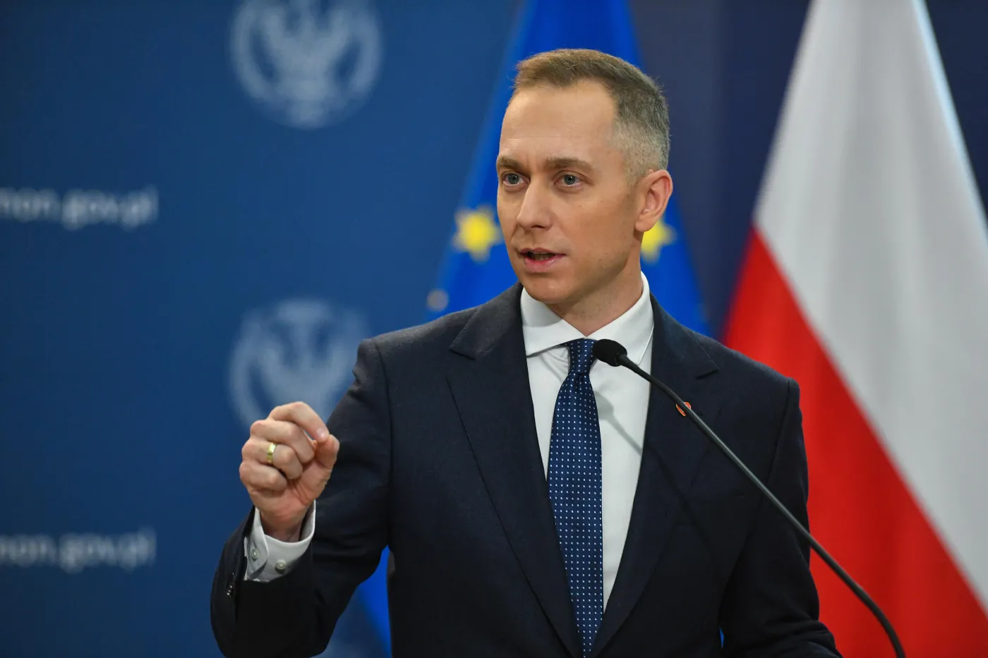 Armia wzmocni granicę. Tomczyk mówi o "zaporze z prawdziwego zdarzenia"