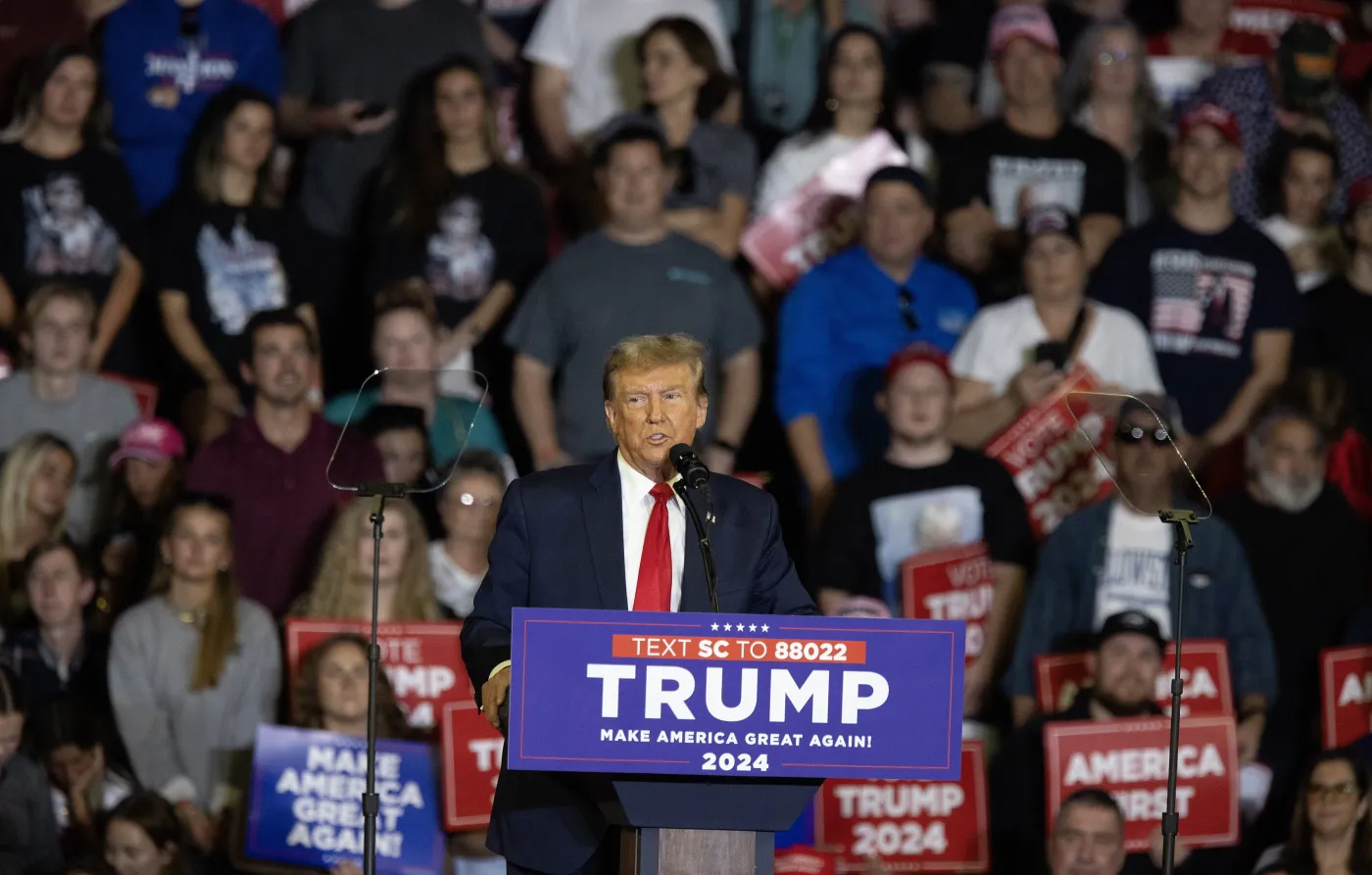  Donald Trump 