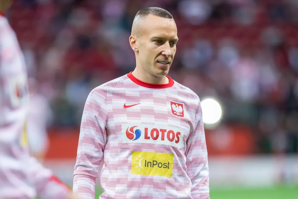 Nawałka, Probierz, Brzęczek na plecach. Specjalny tatuaż piłkarza reprezentacji Polski [FOTO]