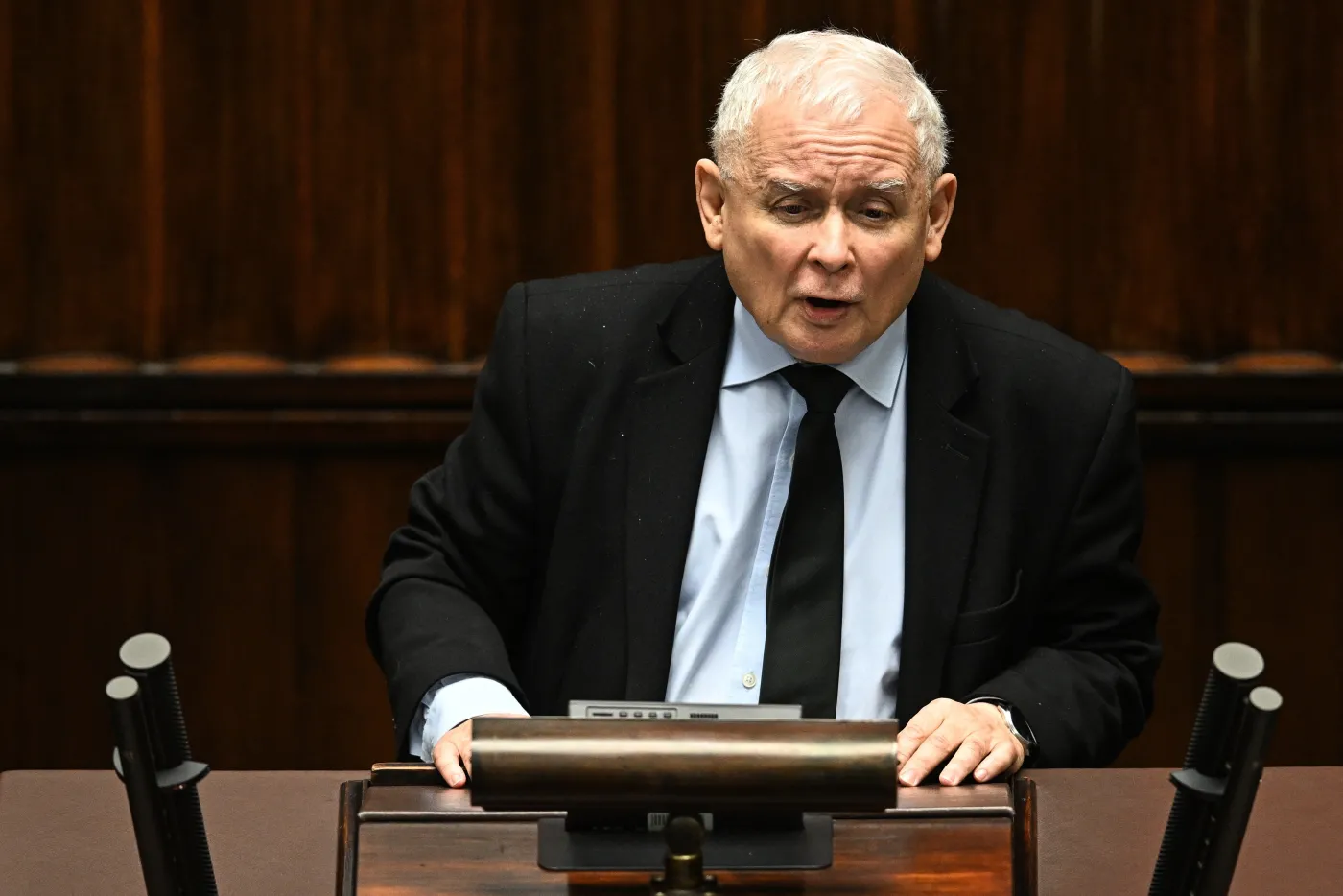 "Nie pozwolę, żeby lekarze byli szczuci". Kaczyński ukarany za słowa o torturach