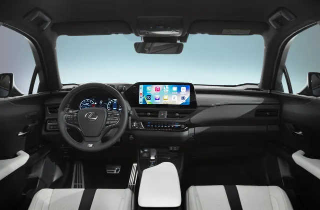 Nowy Lexus już na rynku. Hybryda 5. generacji będzie hitem
