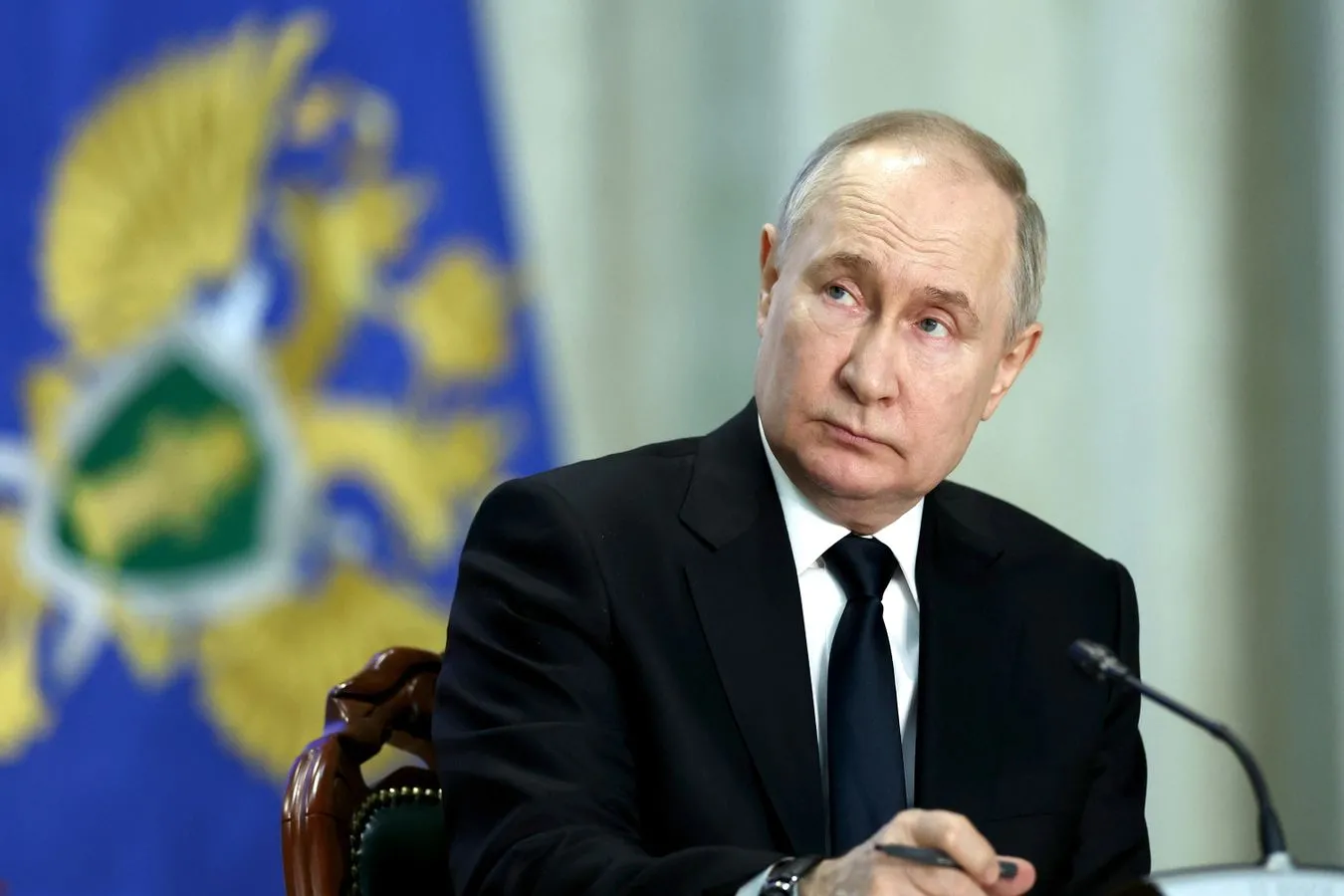 Rosjanie płacili politykom? "Putin chce zniszczyć nasze demokracje"