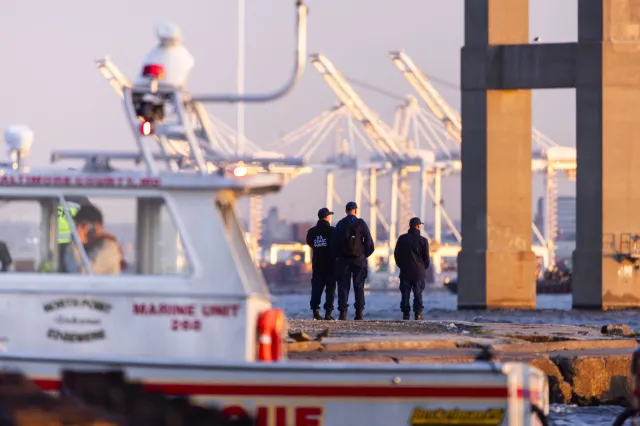 Katastrofa w Baltimore. Śledczy weszli na pokład statku