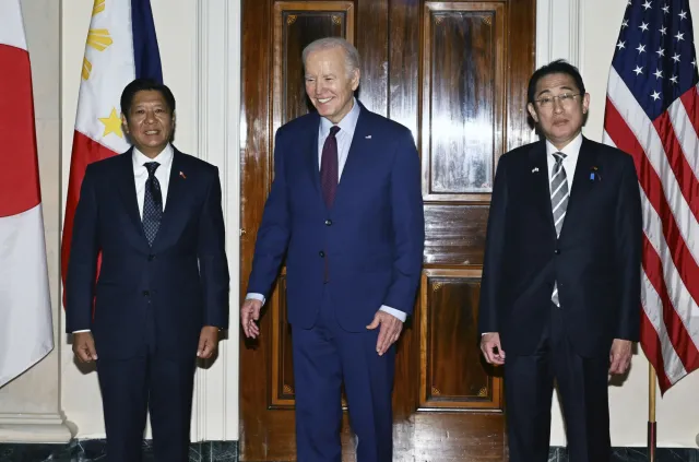 Jasny sygnał w stronę Chin. Joe Biden: Każdy atak uruchomi działania