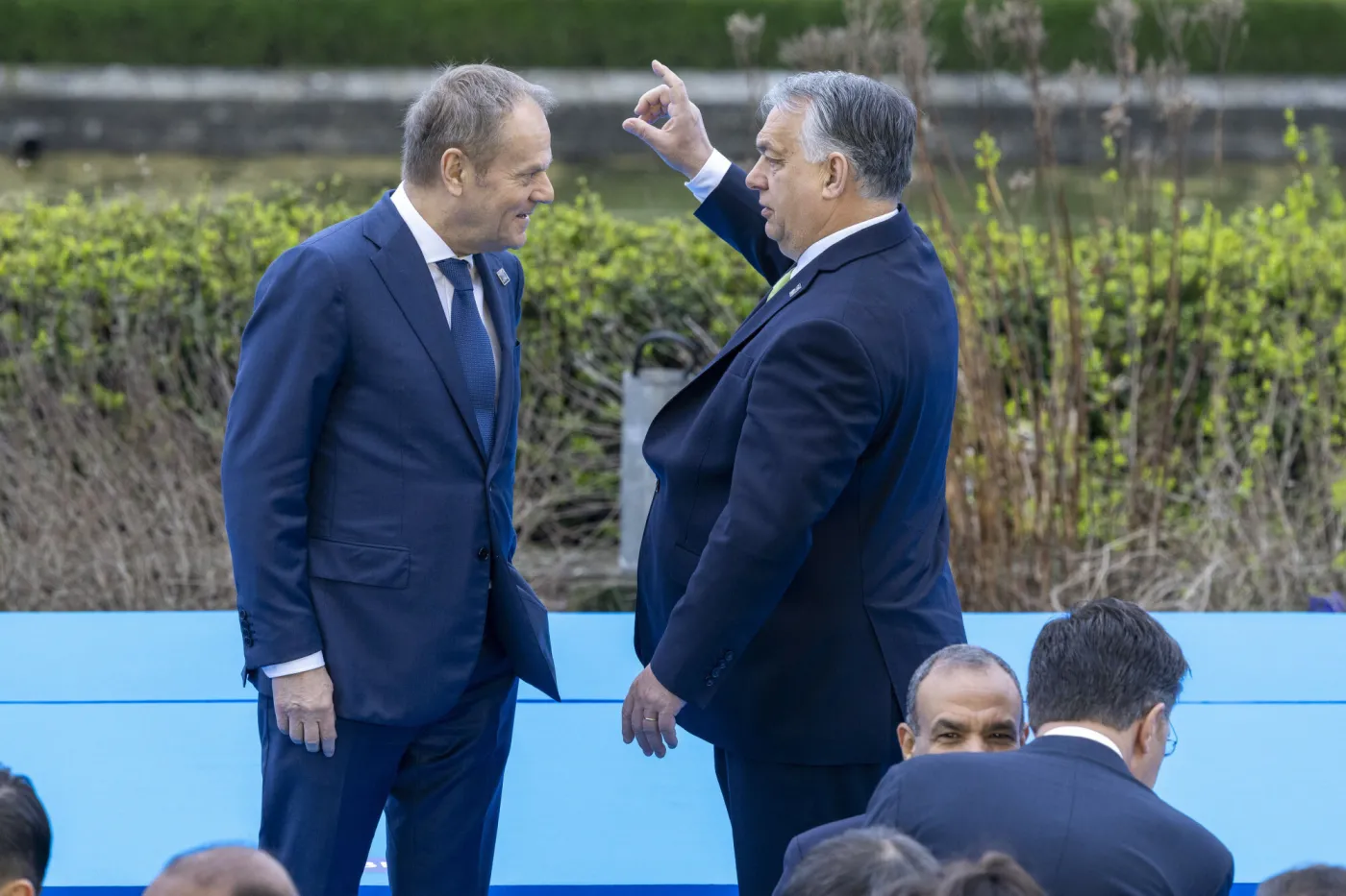 Chwilowy sojusz. Tusk i Orban ramię w ramię przeciw paktowi migracyjnemu