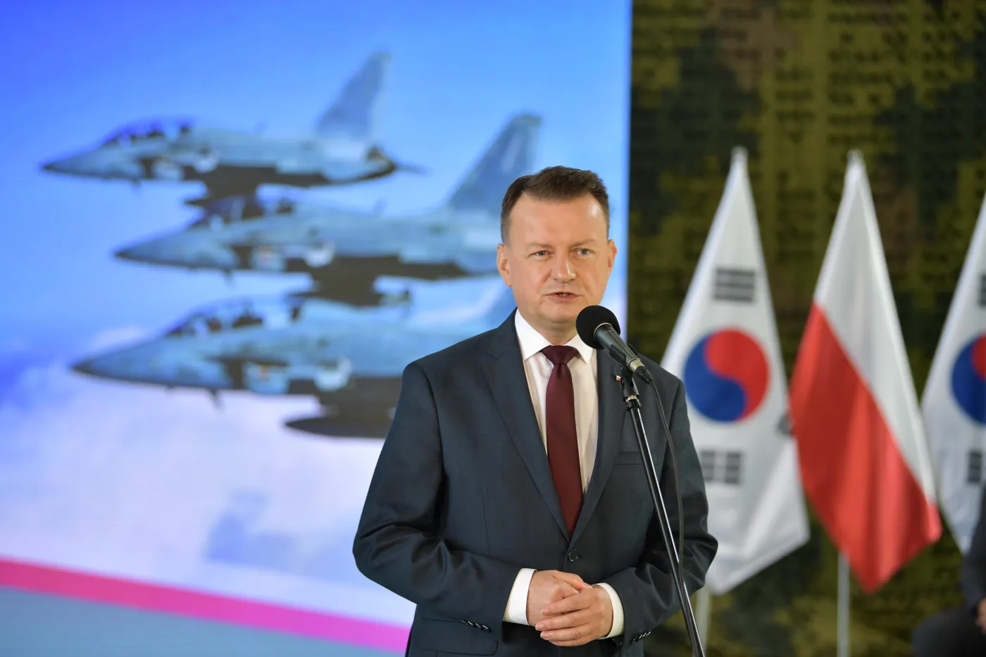 Problemy polskiego wojska z FA-50. Skutek "biegunki zakupowej ministra Błaszczaka"?