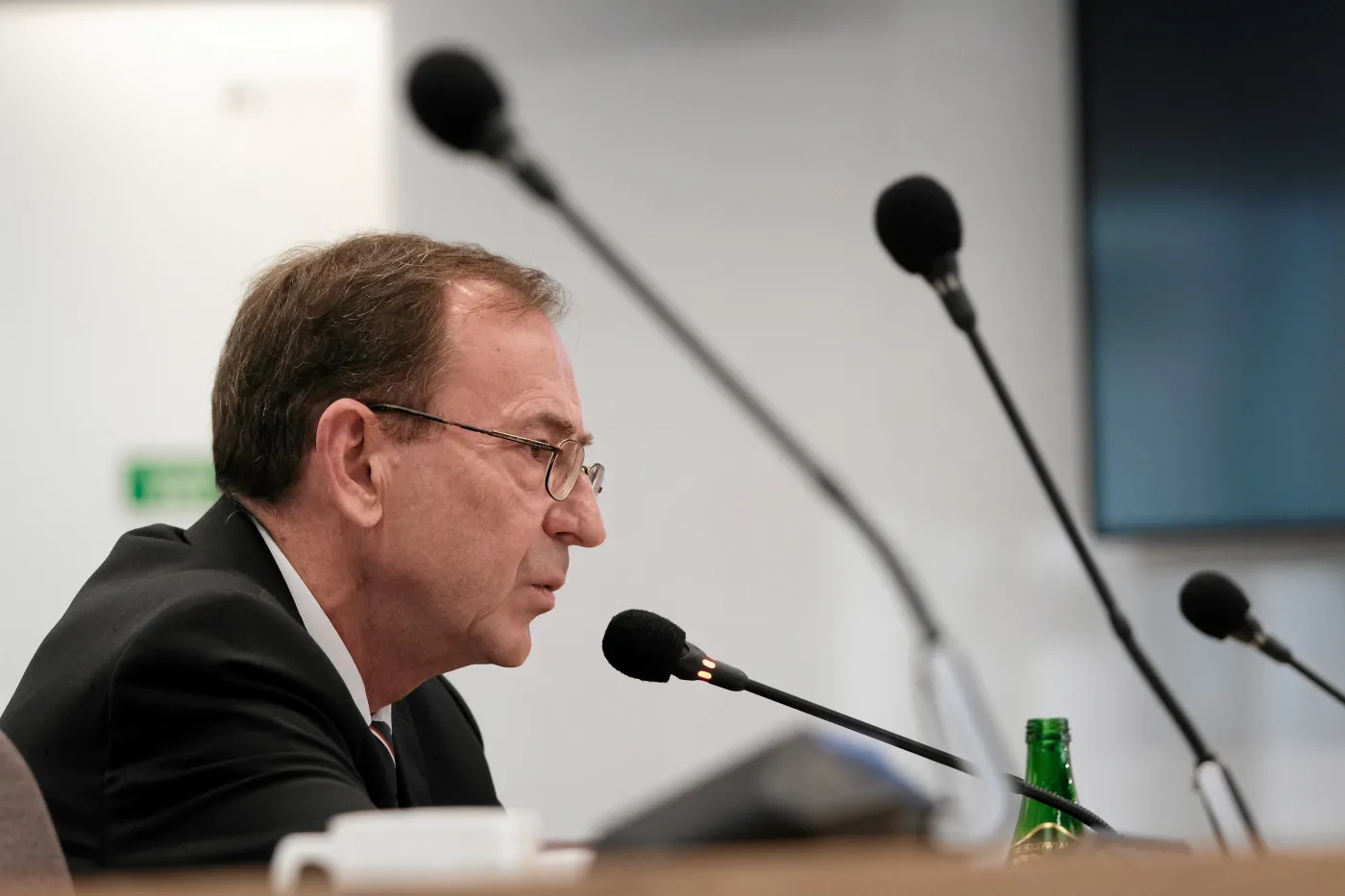 Afera podczas przesłuchania. Kamiński do Jońskiego: Jest pan świnią