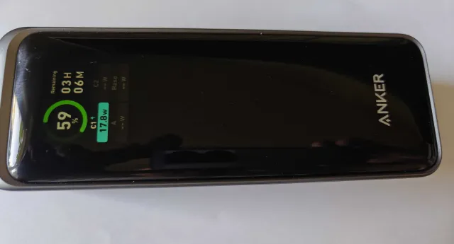 Anker wypuścił na świat bestię. Ten powerbank naładuje wszystko [RECENZJA]