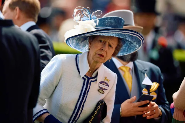 Trwa seria nieszczęść w brytyjskiej monarchii. Księżniczka Anna miała wypadek