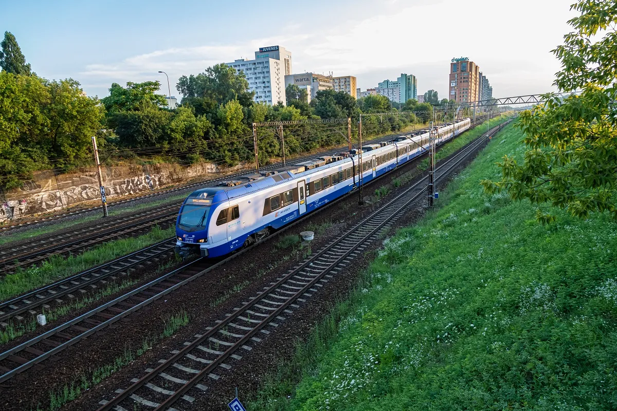 pkp intercity ed160 flirt kolej pociąg pociągi 