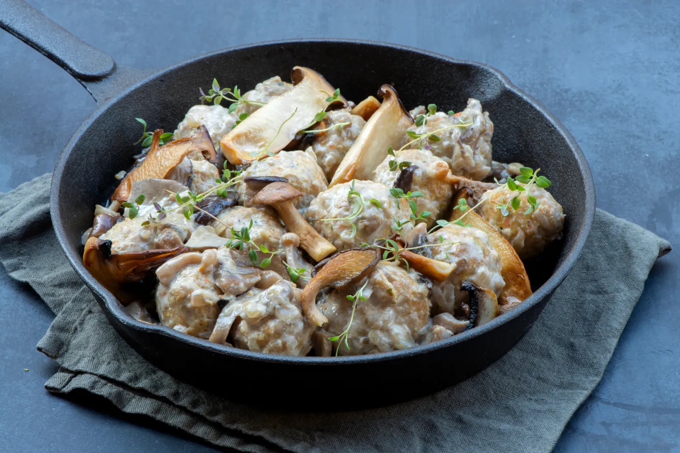 Homemade,Chicken,Meatballs,With,Fresh,And,Dried,Mushrooms,And,Sour