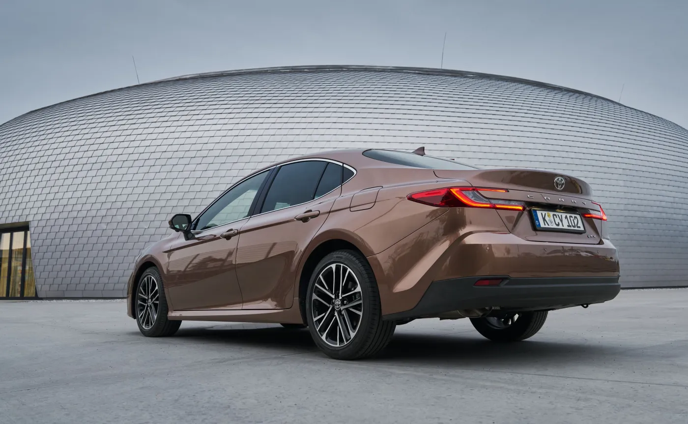 Nowa Toyota Camry
