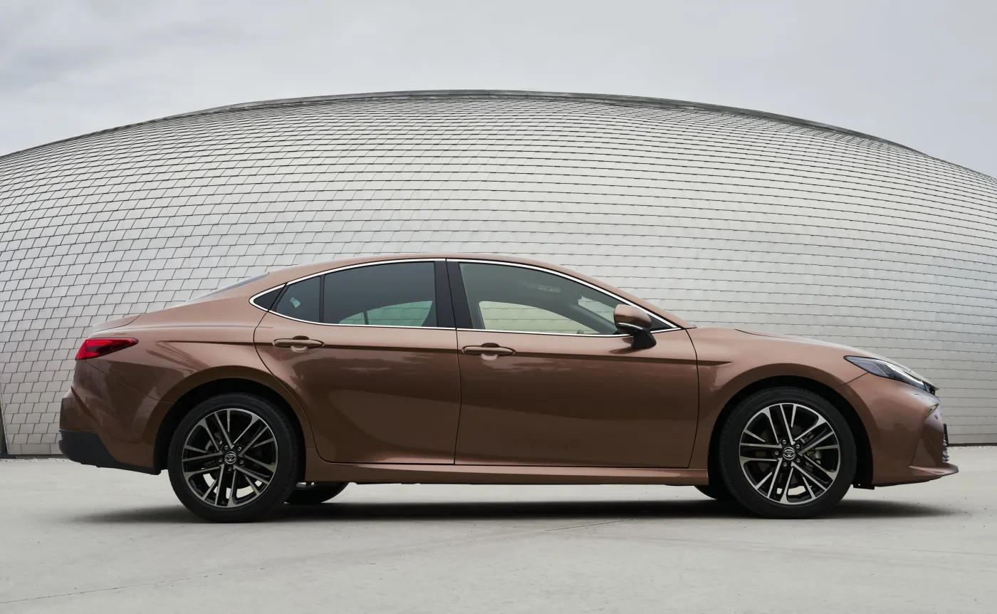 Nowa Toyota Camry