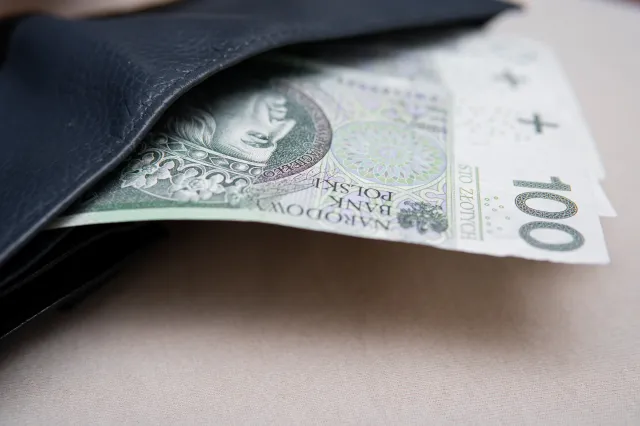 Dodatkowe pieniądze dla emerytów. Jak dostać 336 zł co miesiąc?