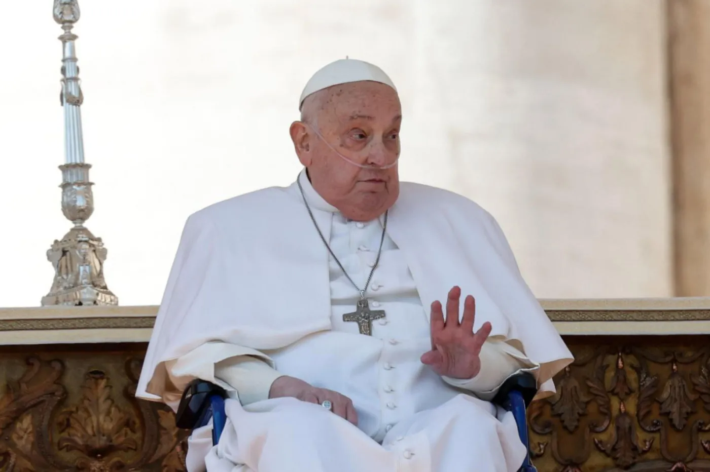 Papież zaskoczył wiernych. Wzruszający moment na Placu Świętego Piotra