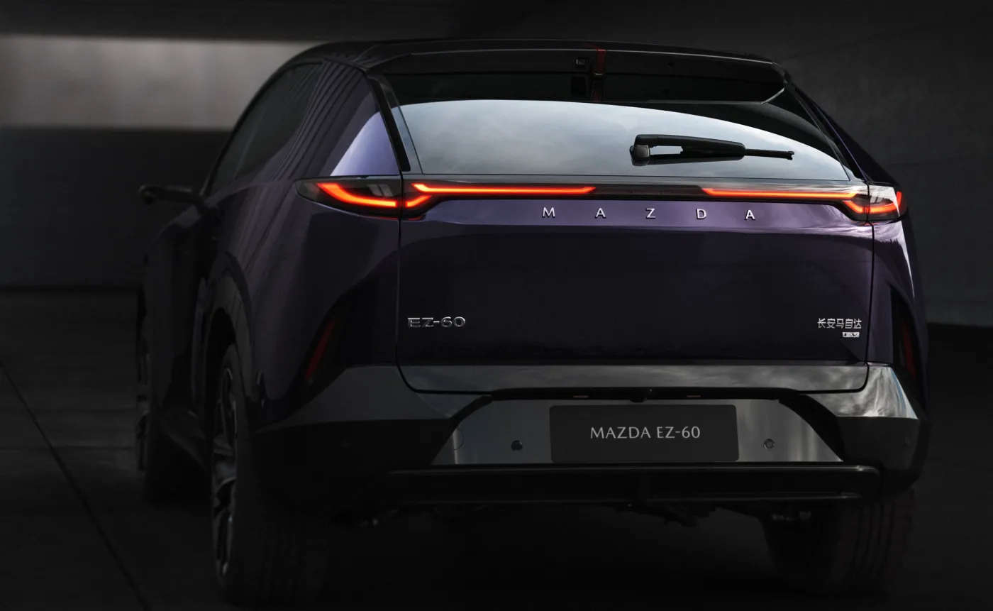 Nowa Mazda EZ-60