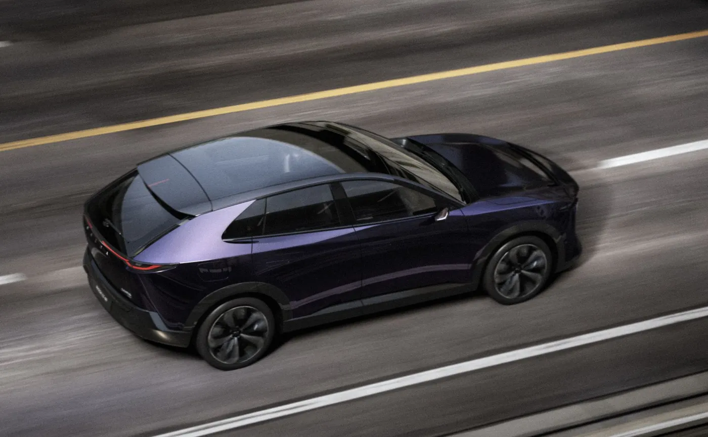 Nowa Mazda EZ-60