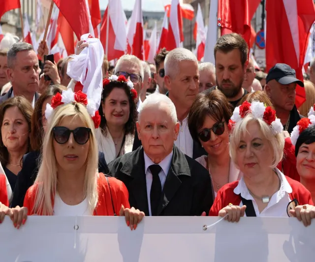 Kaczyński na marszu Nawrockiego: Nie chce stawiania świata na głowie