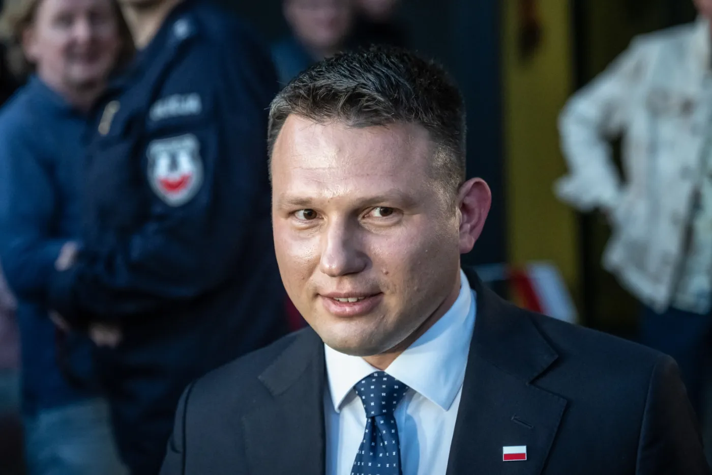 Na kogo zagłosują wyborcy Mentzena? Już podjęli decyzję. Najnowszy sondaż