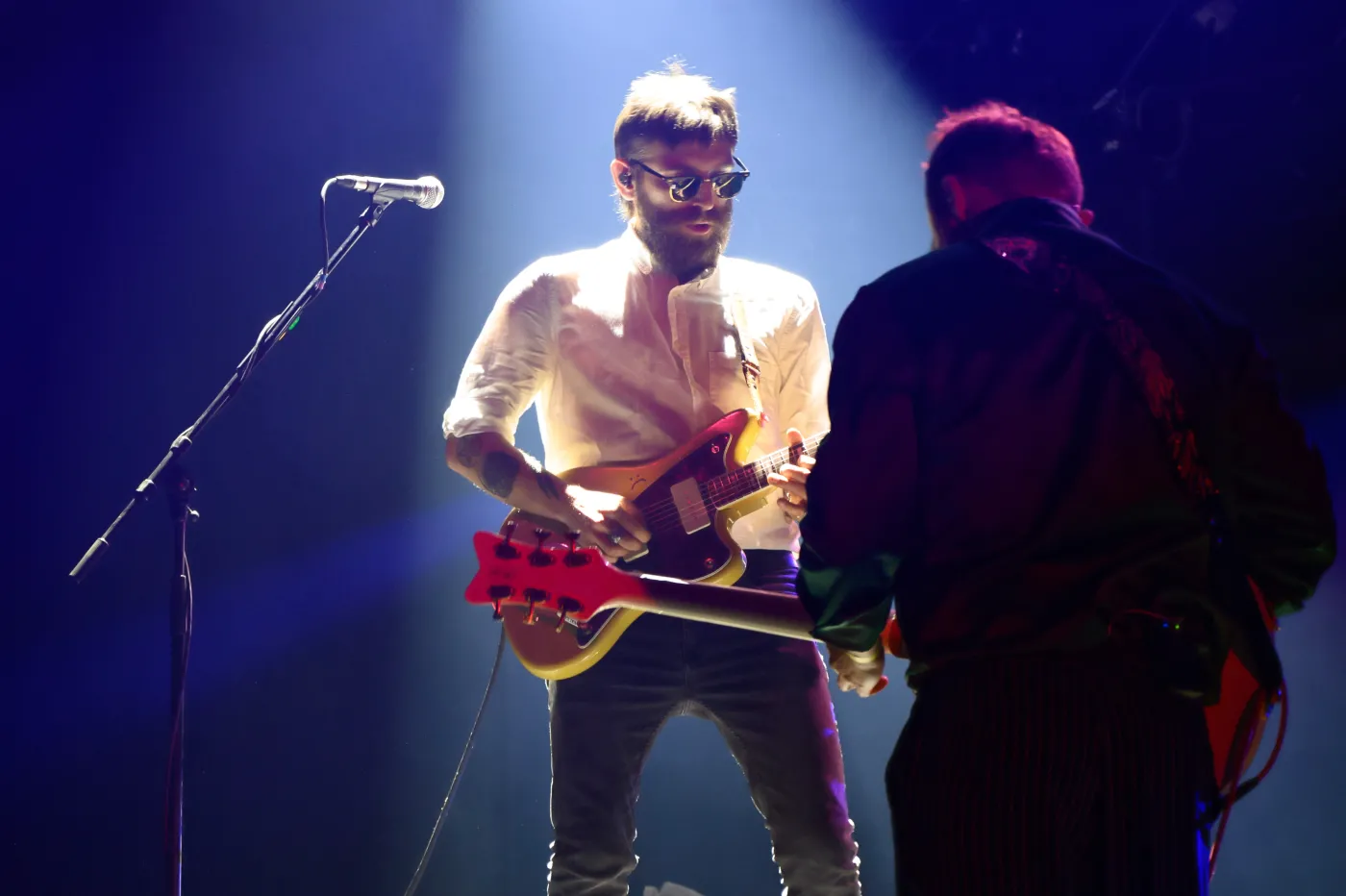 Kamil Holden Kryszak jest gitarzystą i muzykiem, który od kilku lat prężnie rozwija swoją karierę na rynku muzycznym