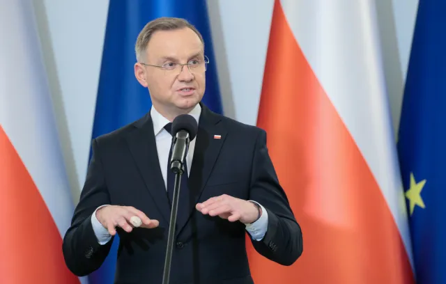 Andrzej Duda stracił palec. Wyznał, jak doszło do wypadku