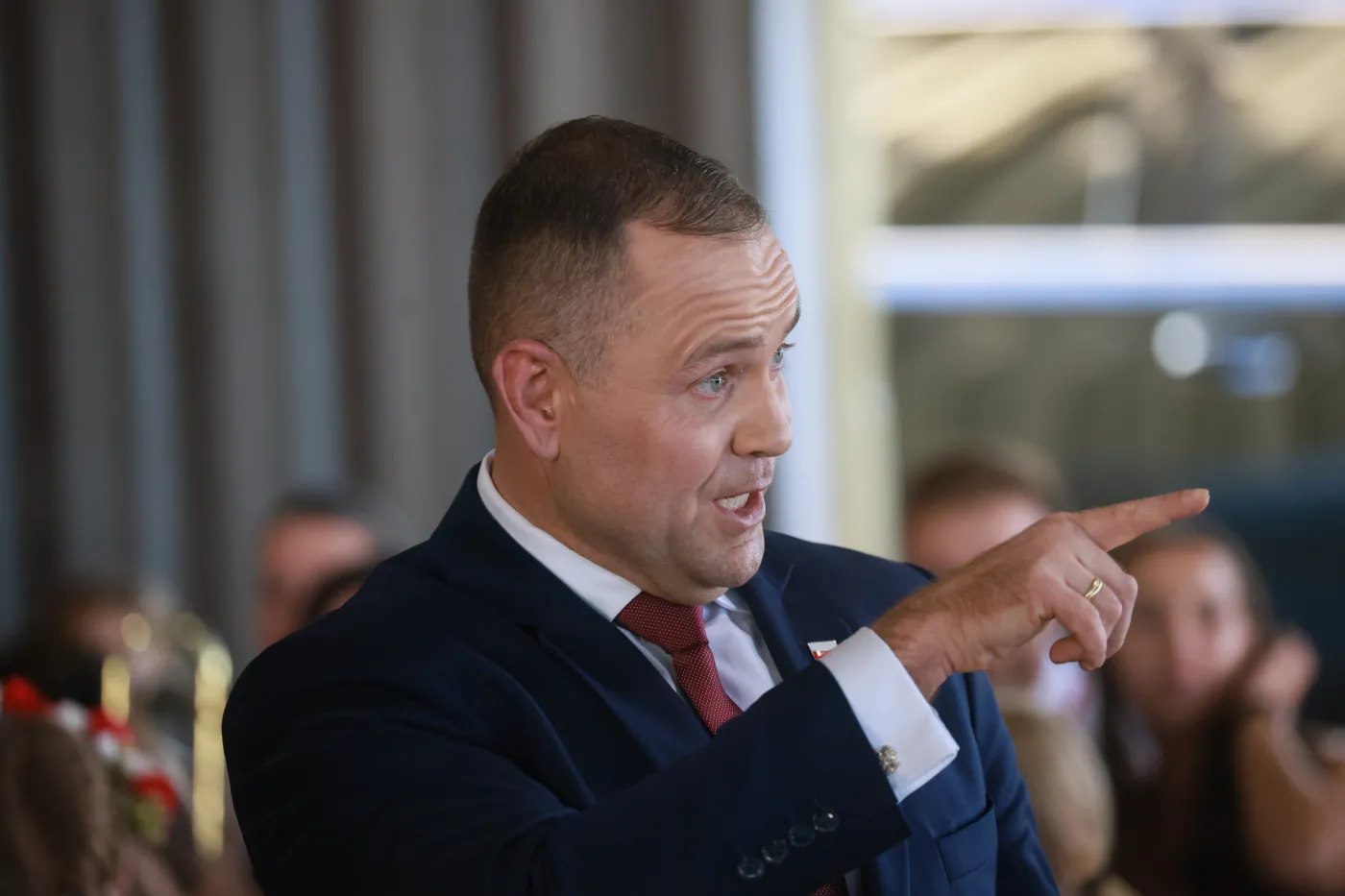 Nawrocki reaguje na krytykę: Nikogo nie zdradziłem. Zapobiegłem szturmowi pół miliona Ukraińców na urzędy