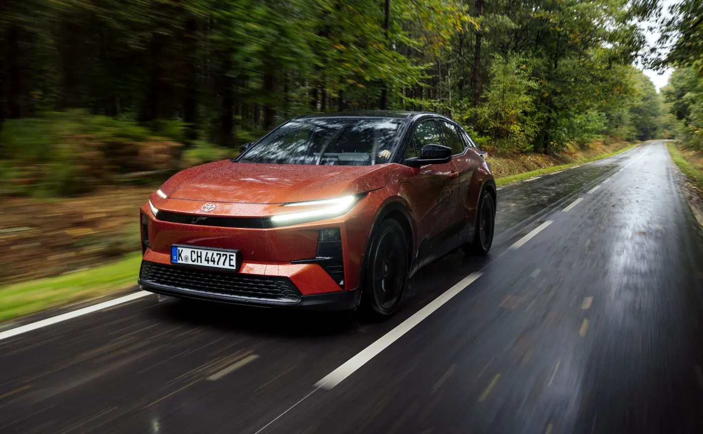 Nowa Toyota C-HR+