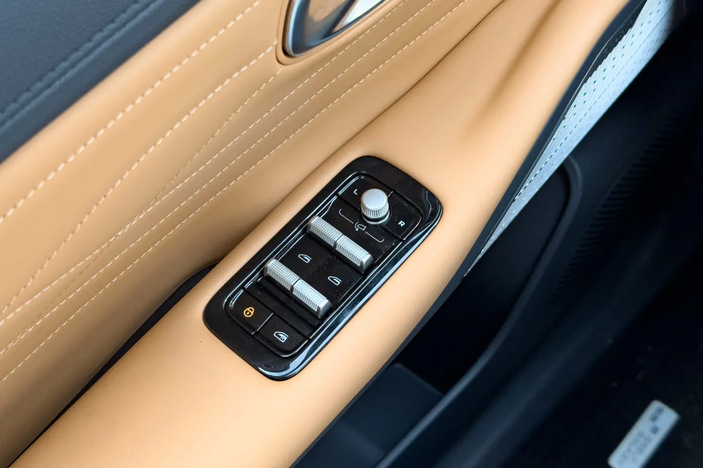 Geely Starray EM-i
