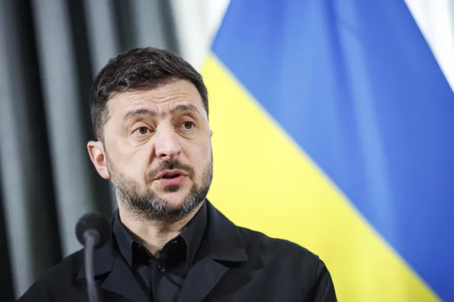 Zełenski ostrzega: Rosja przygotowuje się na kolejny rok wojny