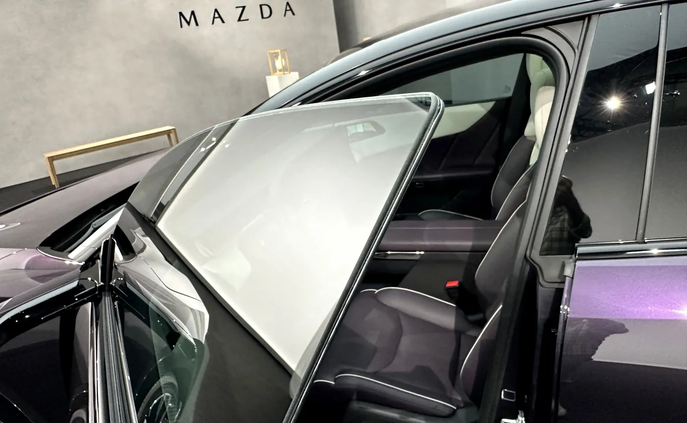 Nowa Mazda CX-6e