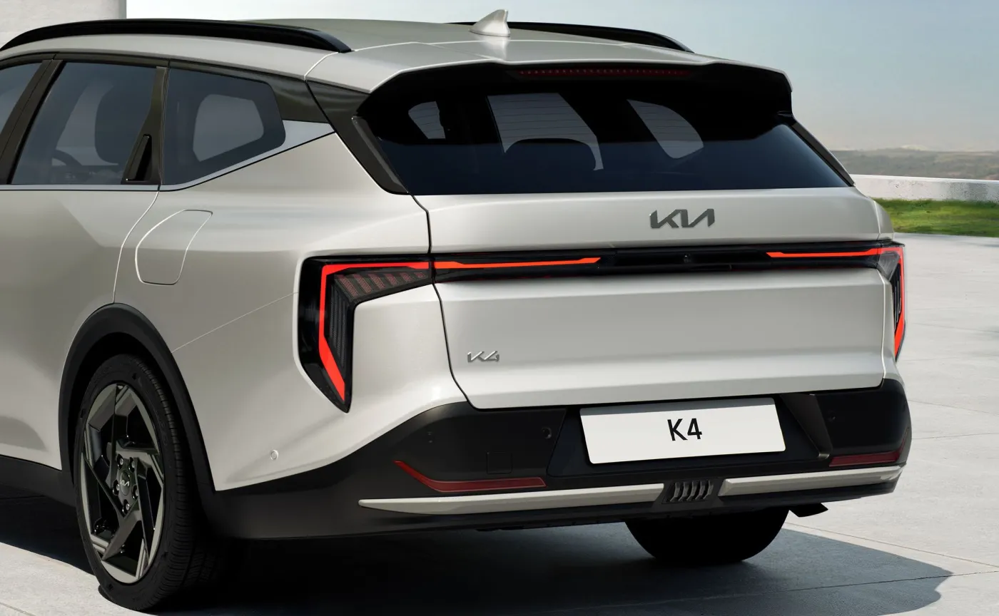 Nowa Kia K4 kombi