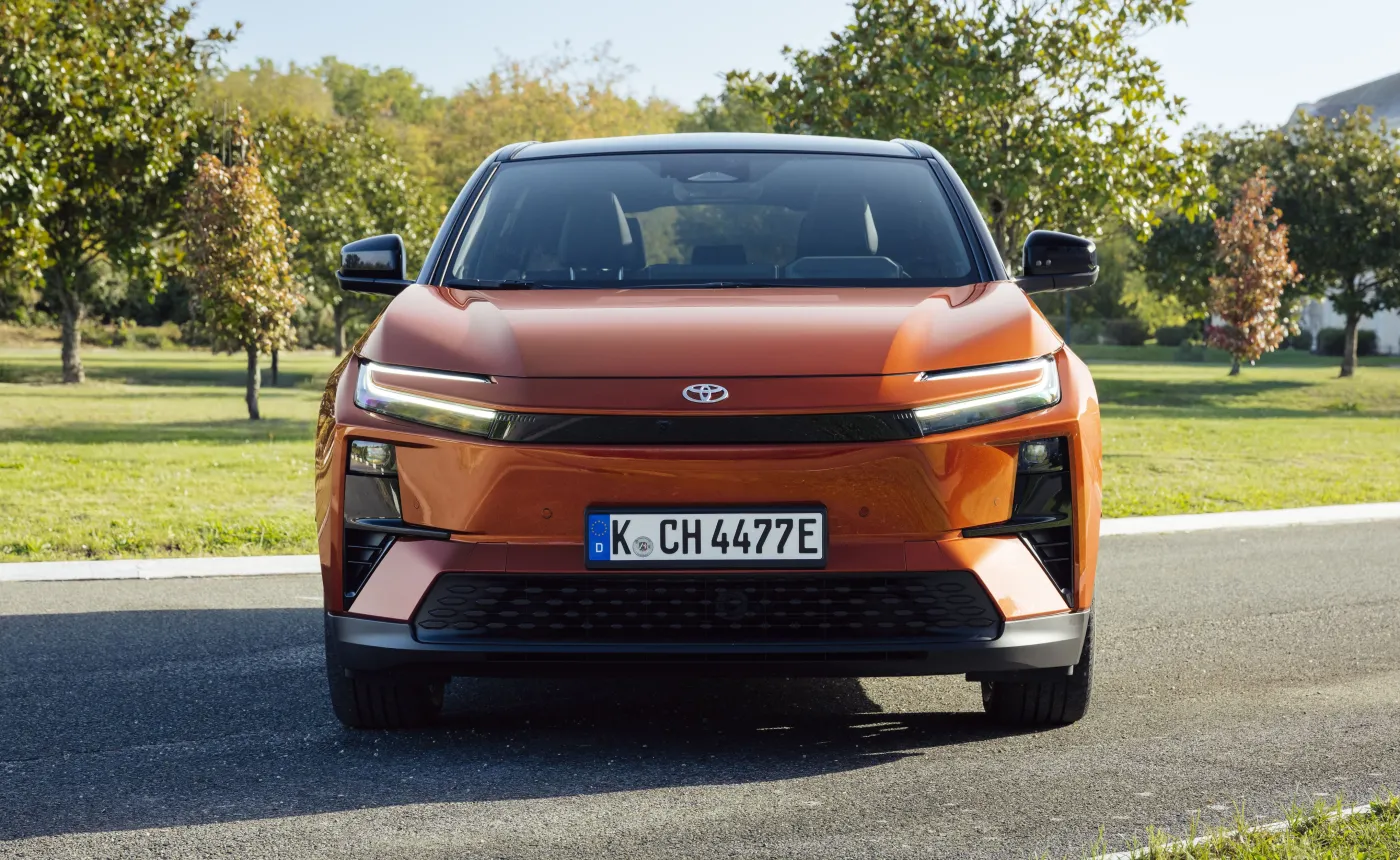 Nowa Toyota C-HR+