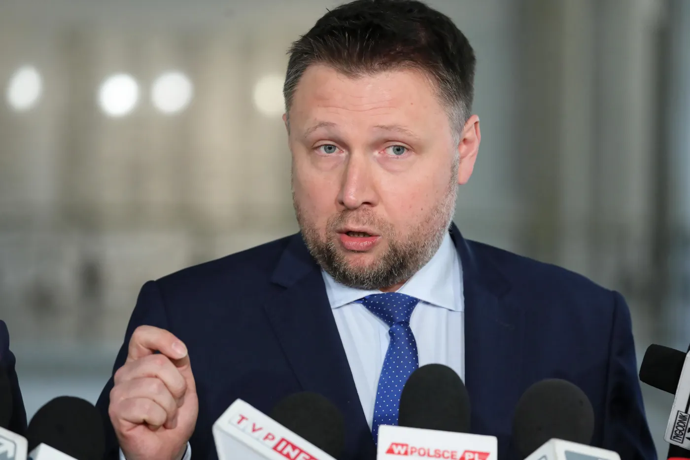 Wynagrodzenia dla polityków gwoździem do trumny PO? KOMENTARZ Kierwińskiego